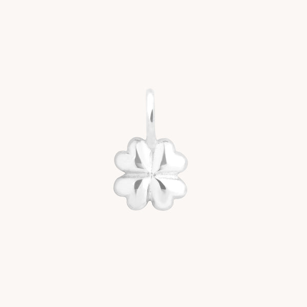 Motif Charms - Clover Charm in 9k White Gold - Welding Charm - Astrid & Miyu