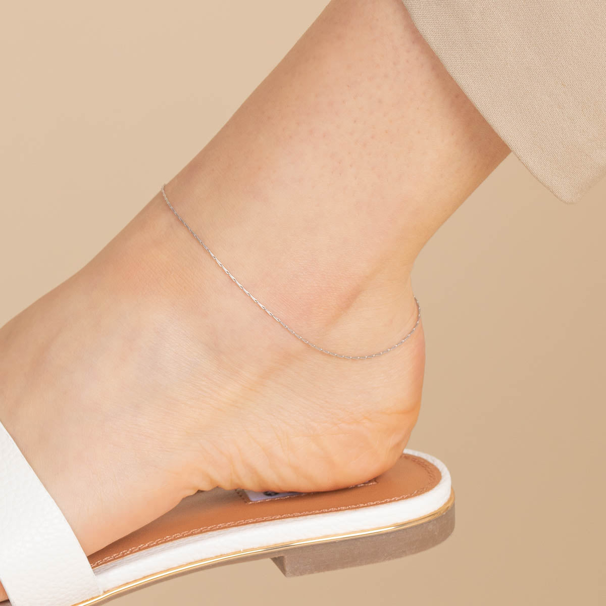 Marylebone Story Chain Anklet in Solid White Gold-Astrid & Miyu