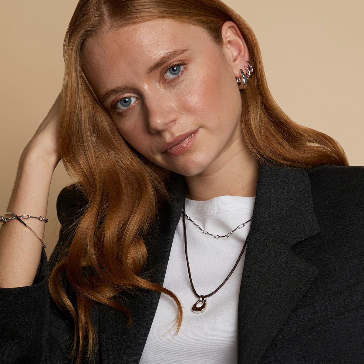 Hardware Link Hoops in Silver-Astrid & Miyu