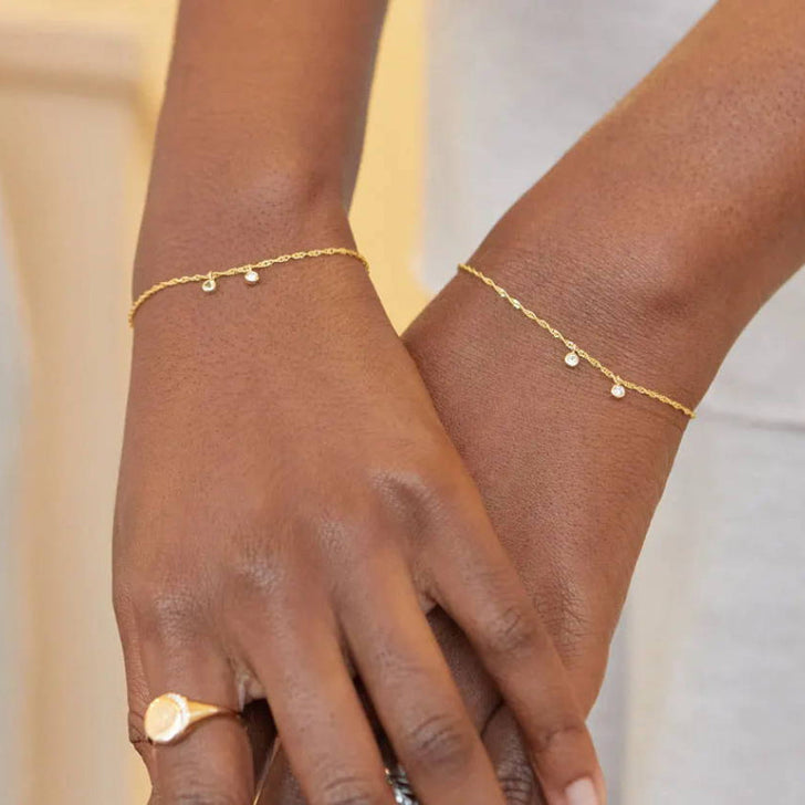 what_is_a_welded_bracelet-Astrid & Miyu