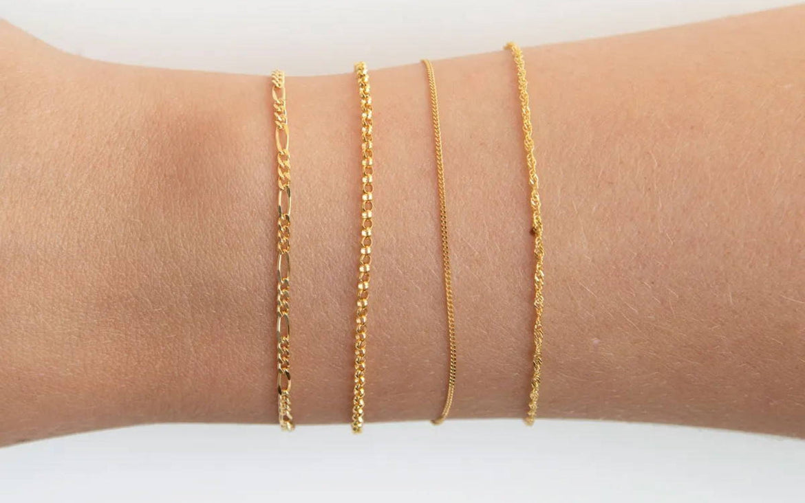 win_welded_bracelet_hero_mob-Astrid & Miyu