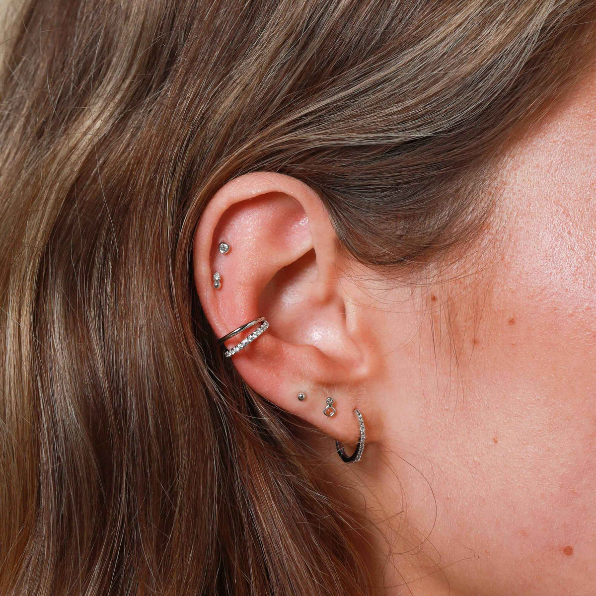 April White Topaz - Topaz Hoops in Solid White Gold - Hoop Earrings - Astrid & Miyu