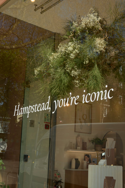 A Solo Date in Hampstead-Astrid &amp; Miyu