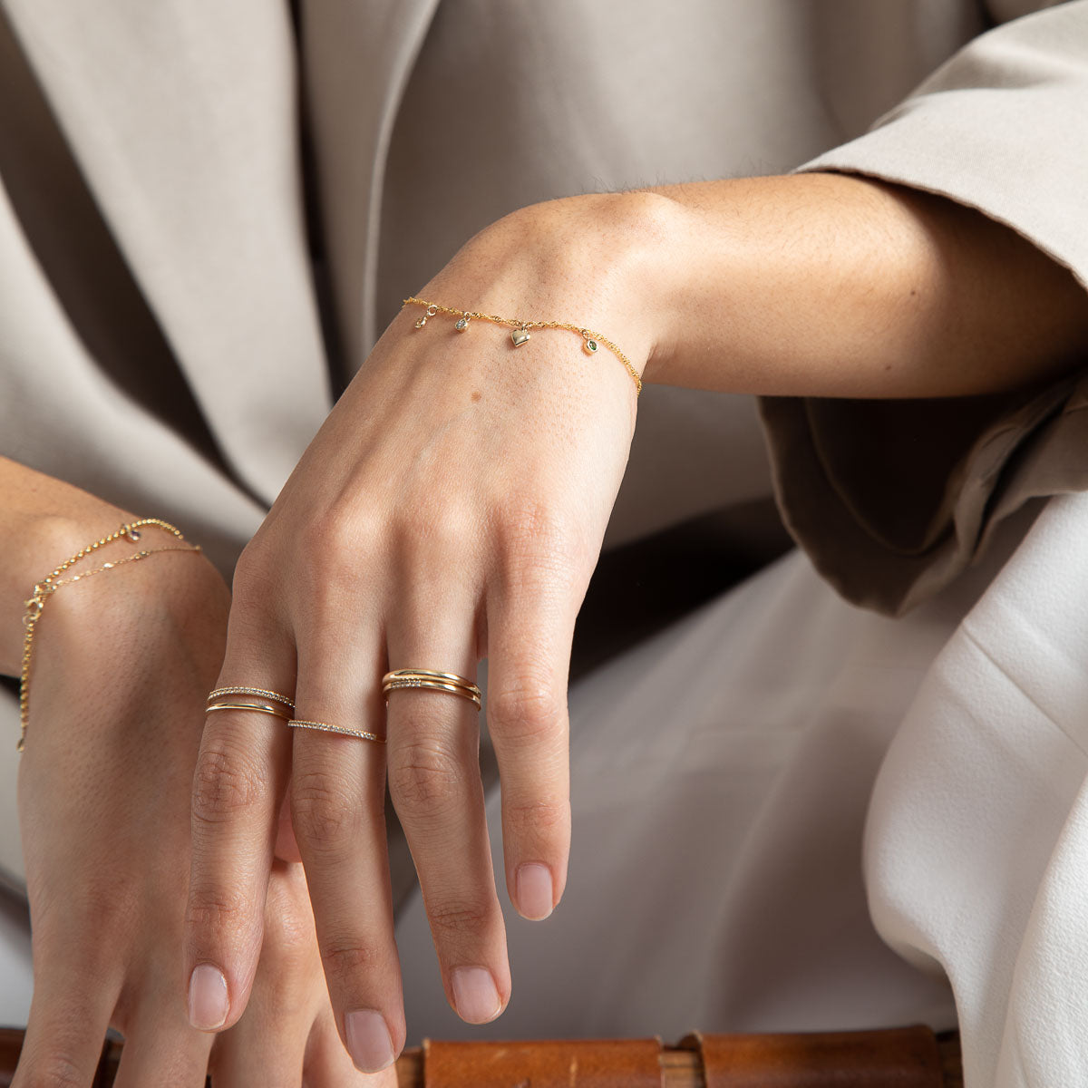 Bracelets - Astrid Chain Bracelet in Solid Gold - - Astrid &amp; Miyu