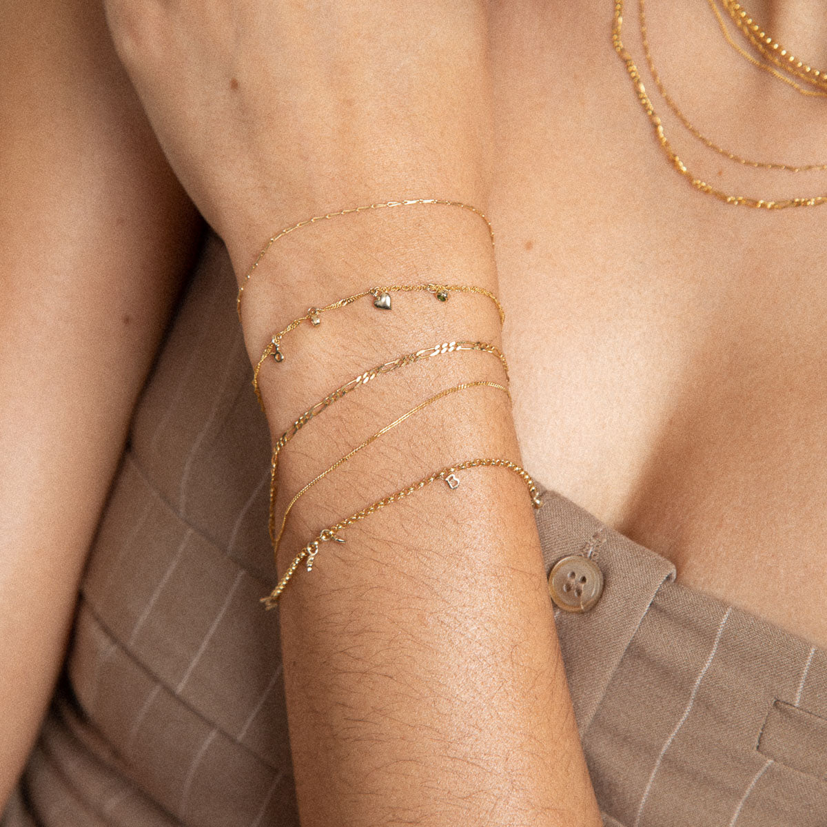 Bracelets - Marylebone Chain Bracelet in Solid Gold - - Astrid &amp; Miyu