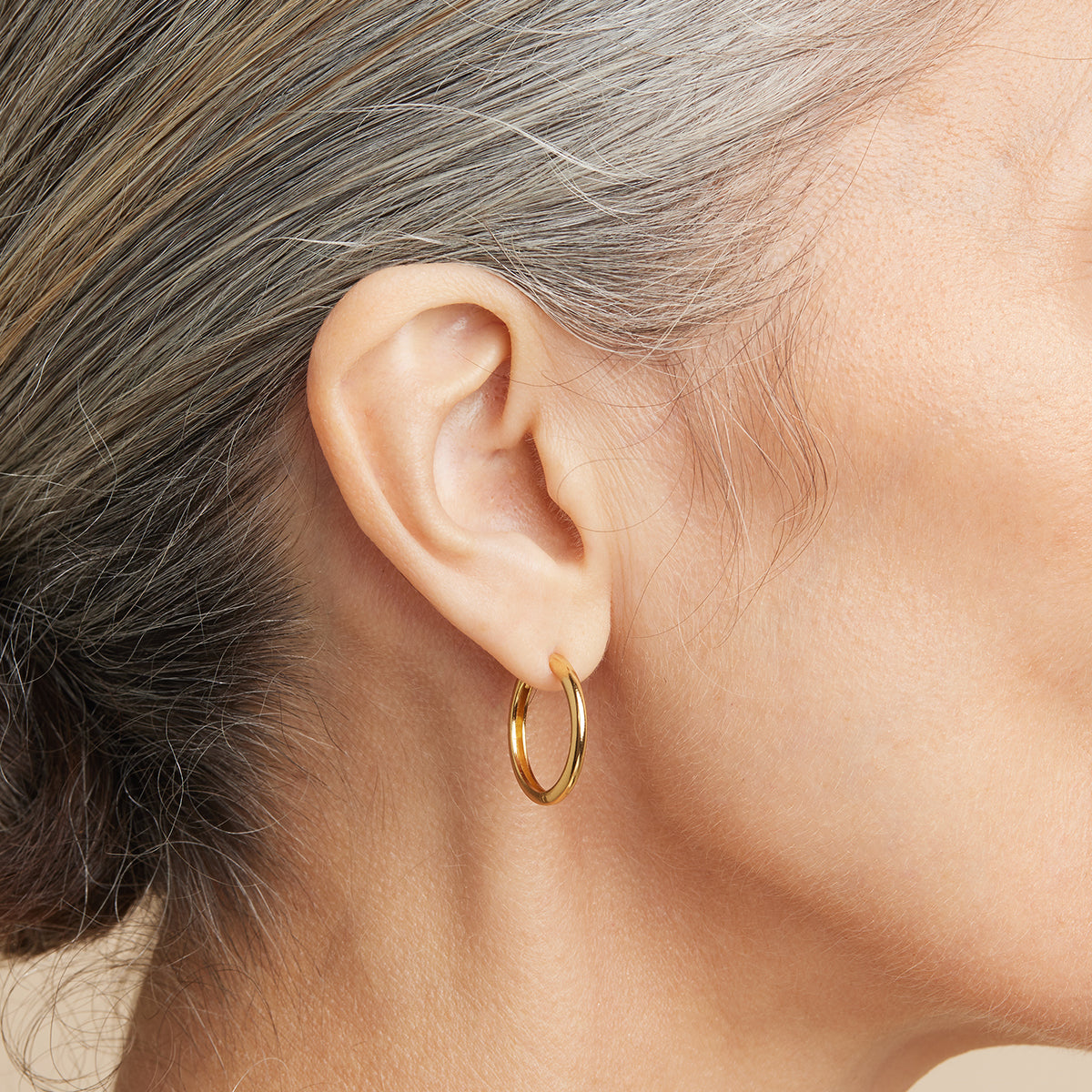 18k Gold Plated Jewellery - Essential Medium Hoops in Gold - Hoop Earrings - Astrid &amp; Miyu
