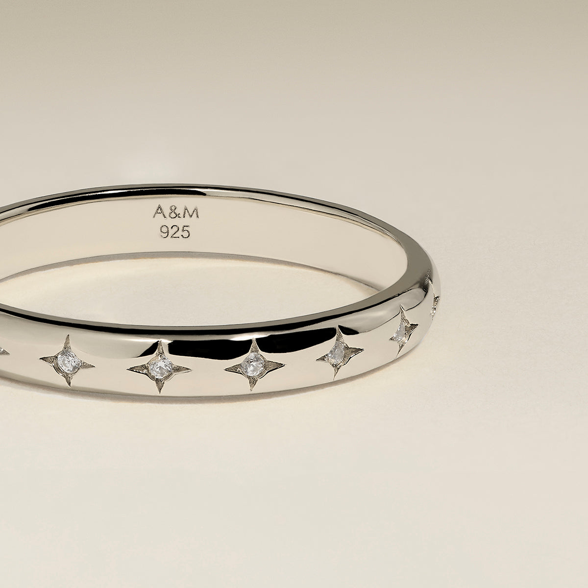 Cosmic Star Band Ring in Silver-Astrid &amp; Miyu