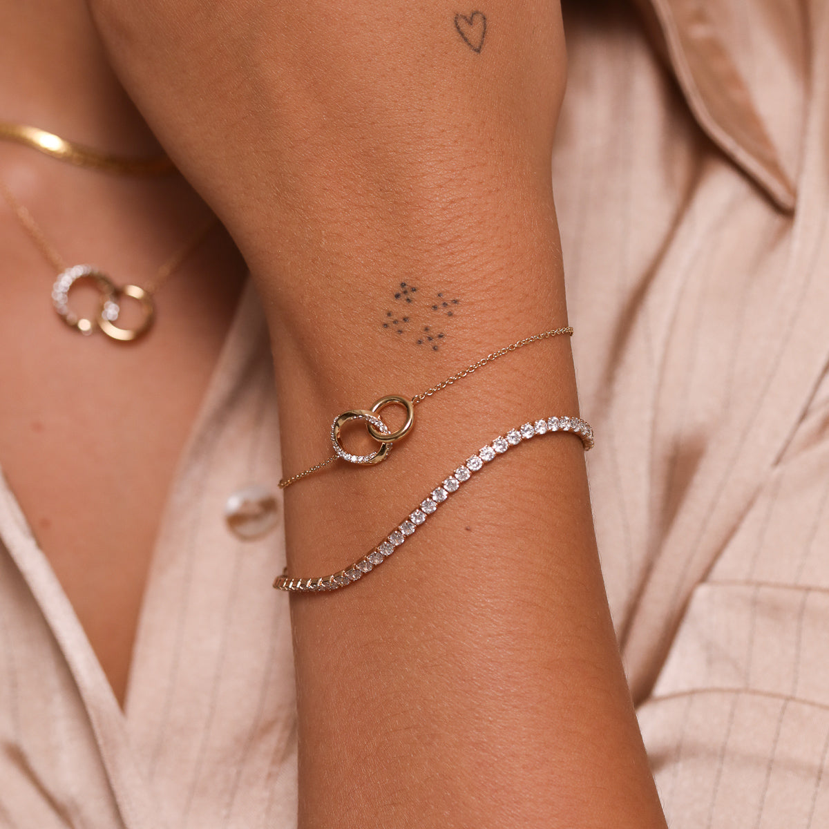 18k Gold Plated Jewellery - Orbit Crystal Bracelet in Gold - Chain Bracelet - Astrid &amp; Miyu
