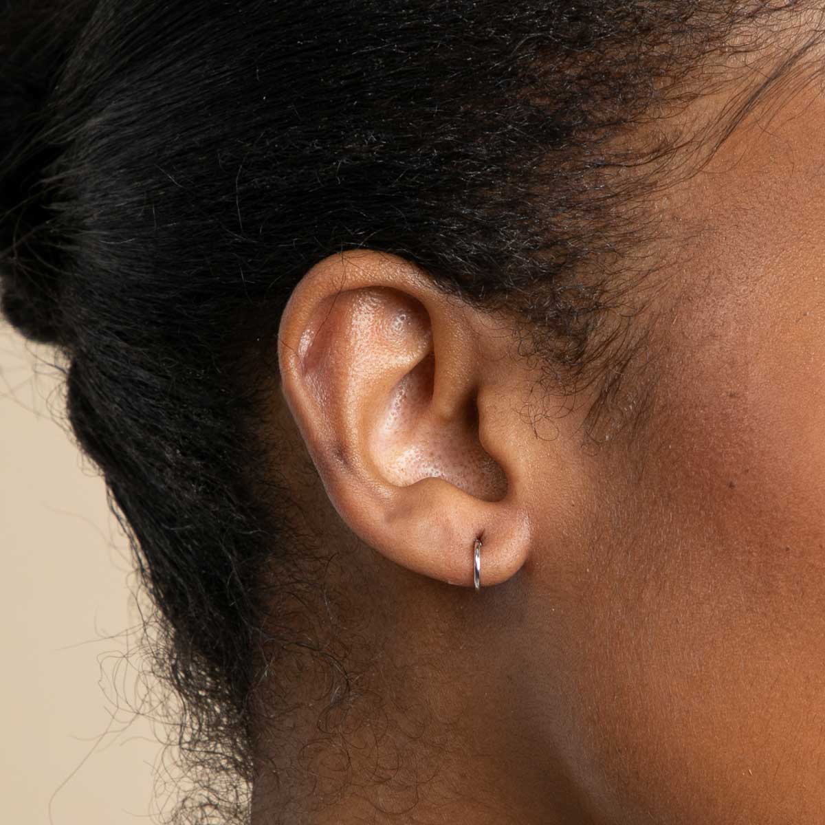 Earrings - Seamless Hoop 1.2mm in Solid White Gold - - Astrid &amp; Miyu