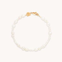 18k Gold Plated Jewellery - Serenity Pearl Beaded Bracelet in Gold - Bracelet - Astrid &amp; Miyu