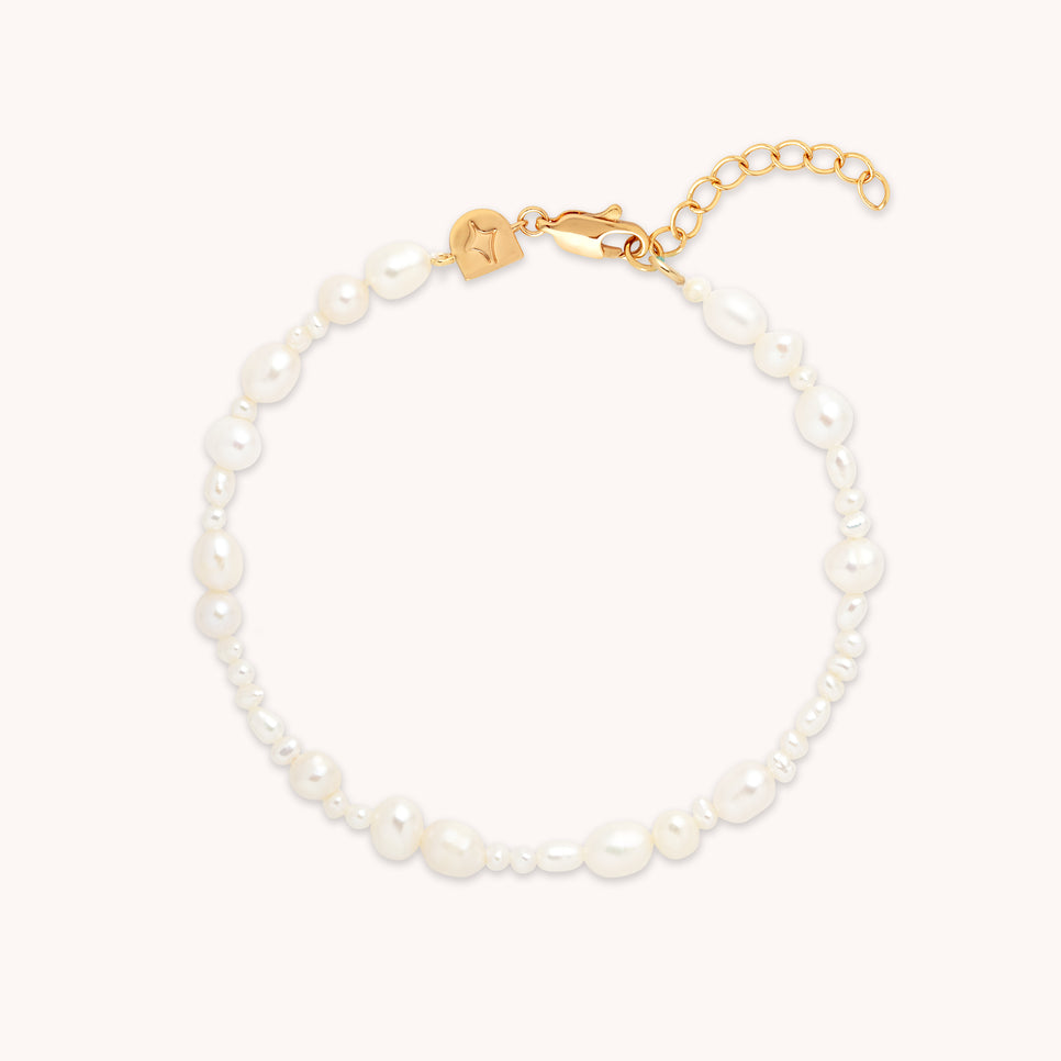 18k Gold Plated Jewellery - Serenity Pearl Beaded Bracelet in Gold - Bracelet - Astrid &amp; Miyu
