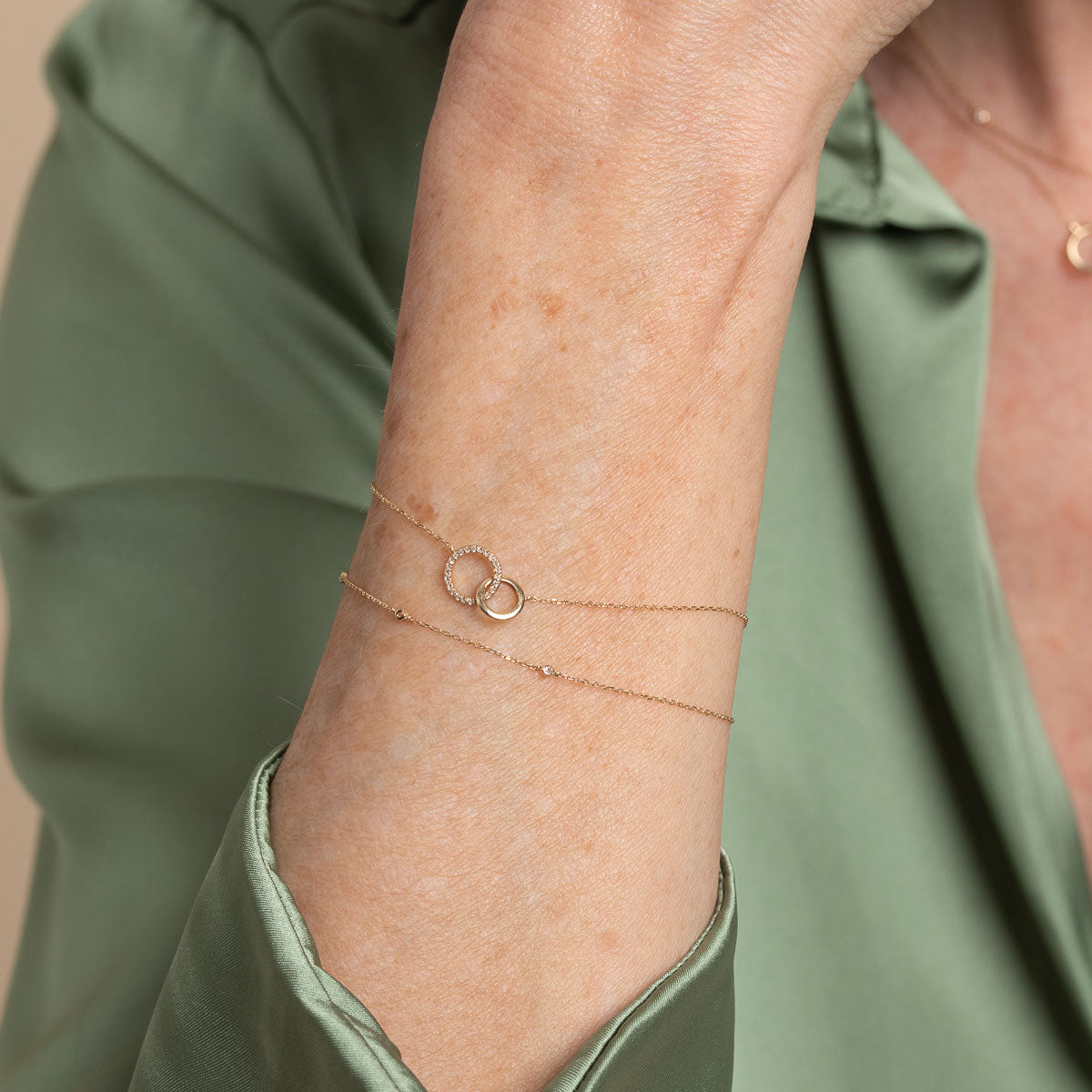 Orbit Topaz Bracelet in Solid Gold-Astrid &amp; Miyu