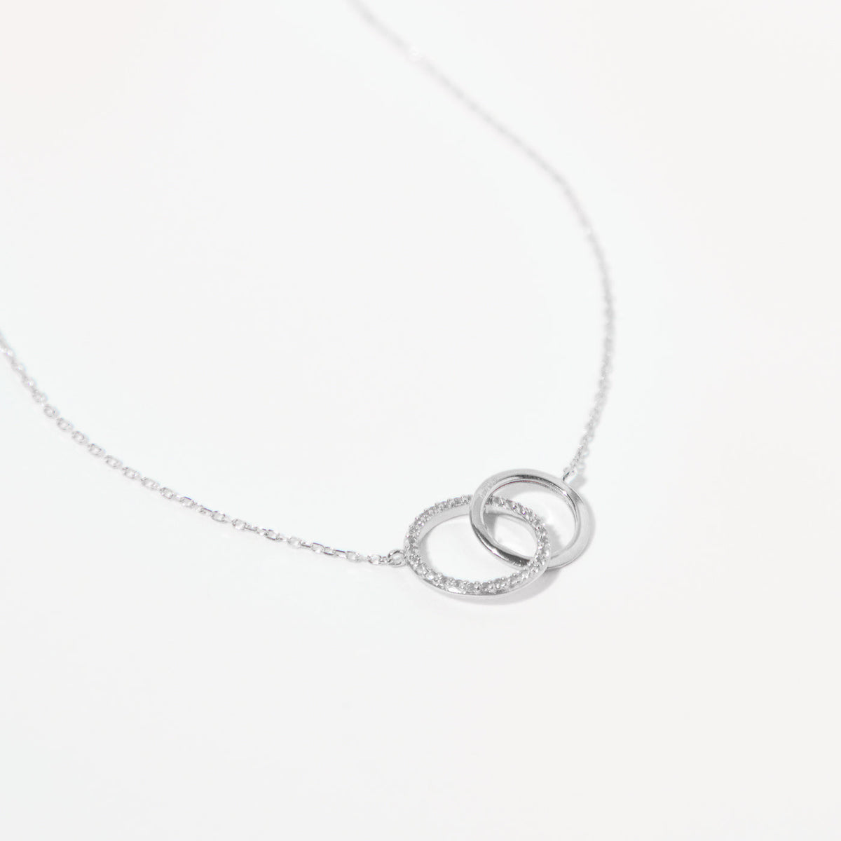April White Topaz - Orbit Topaz Necklace in Solid White Gold - Pendant Necklace - Astrid &amp; Miyu