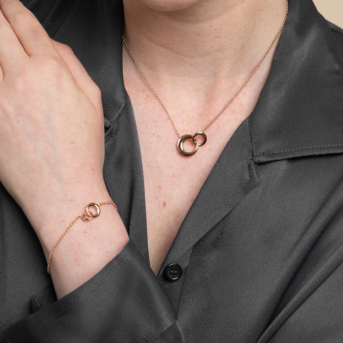 18k Gold Plated Jewellery - Dome Link Bracelet in Gold - Chain Bracelet - Astrid &amp; Miyu