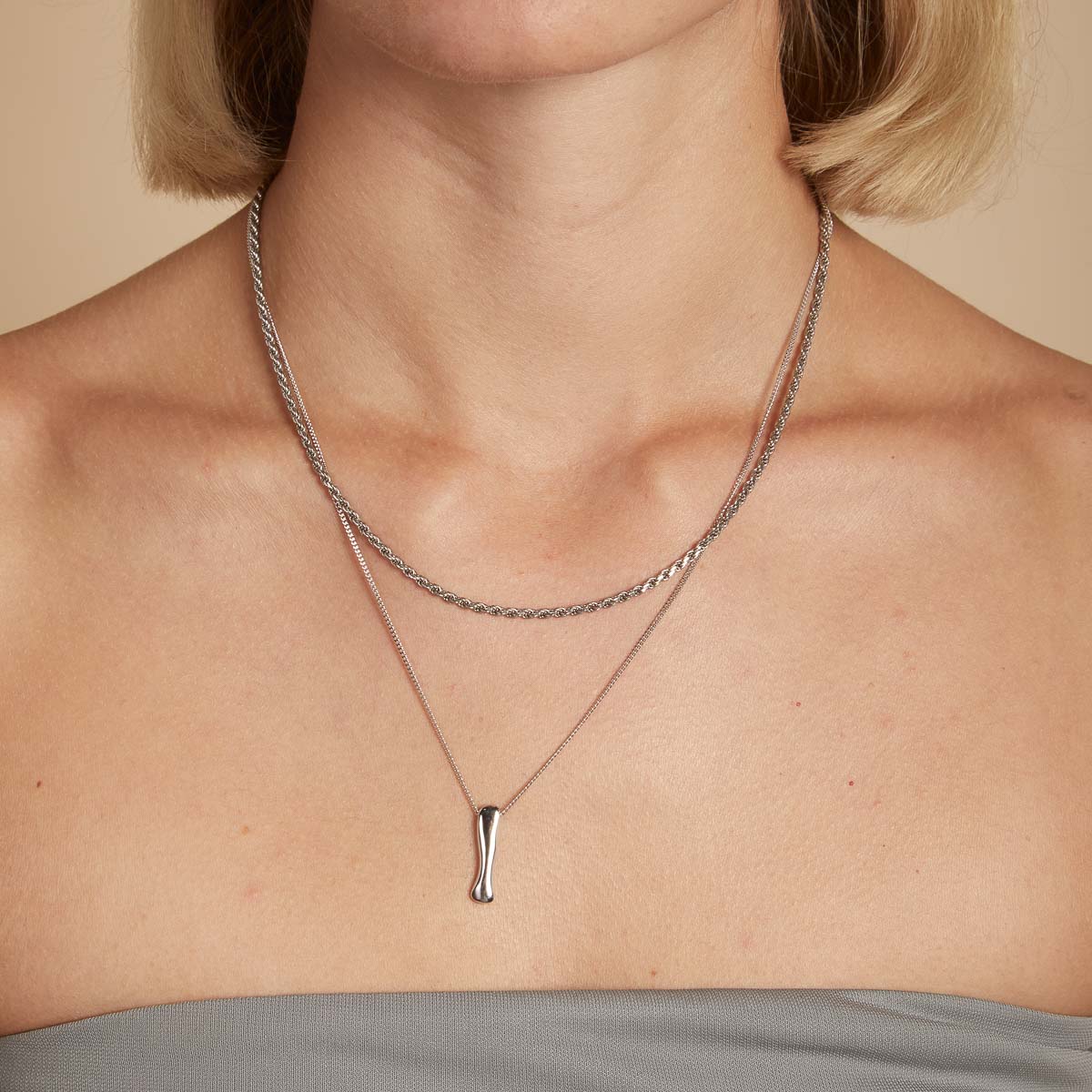 Necklaces & Bracelets - I Initial Bold Pendant Necklace in Silver - Pendant Necklace - Astrid &amp; Miyu