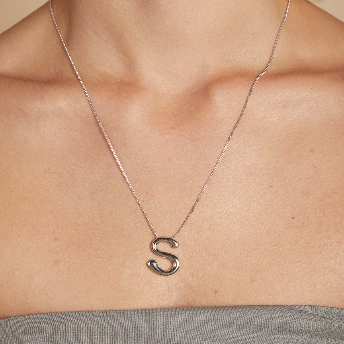 Necklaces & Bracelets - S Initial Bold Pendant Necklace in Silver - Pendant Necklace - Astrid &amp; Miyu