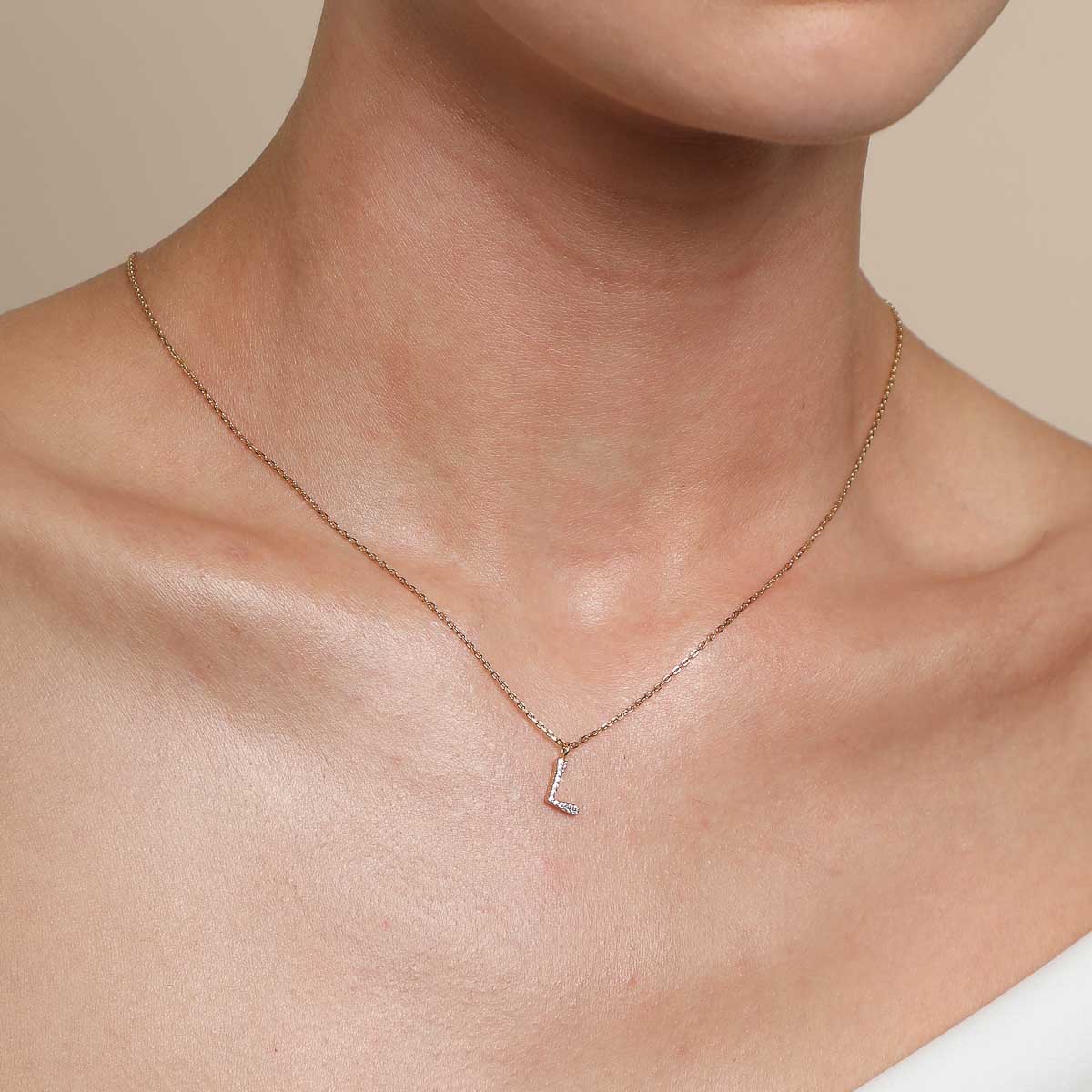 18k Gold Plated Jewellery - L Initial Pavé Pendant Necklace in Gold - Pendant Necklace - Astrid &amp; Miyu