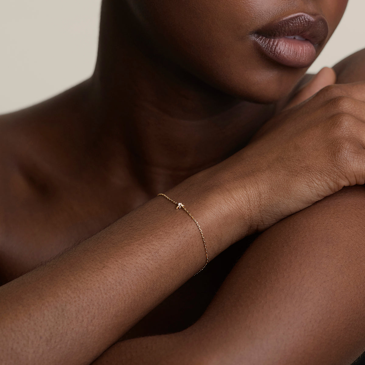 Shooting Star Charm Bracelet in Gold-Astrid &amp; Miyu