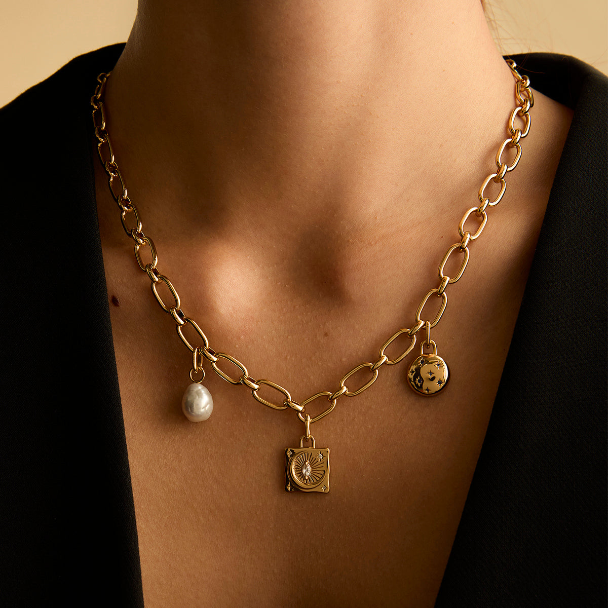 Grey Pearl Charm-Astrid &amp; Miyu