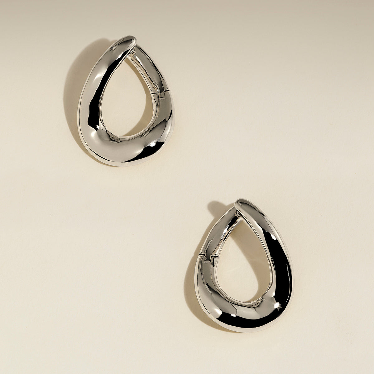Molten Large Hoops in Silver-Astrid &amp; Miyu