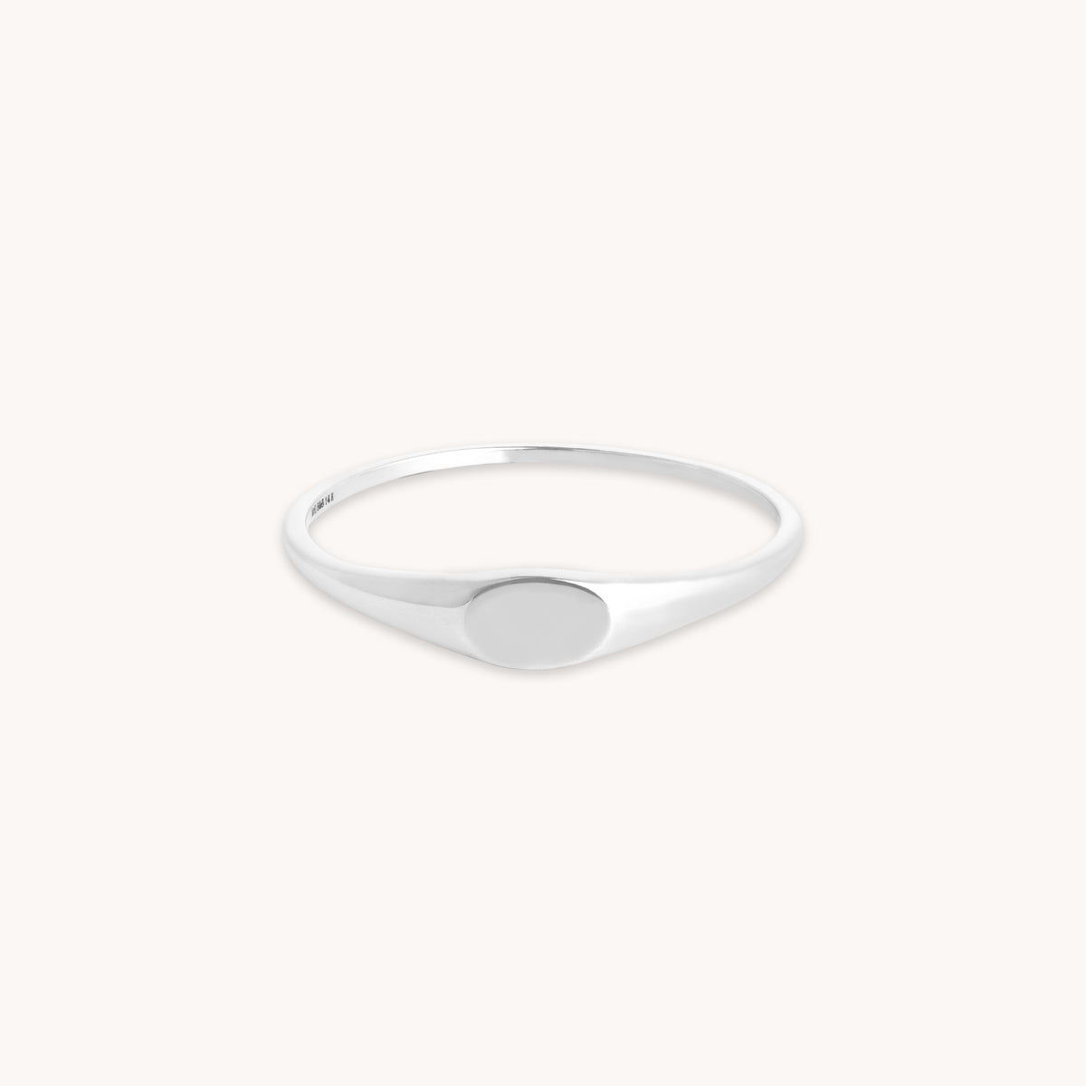 Graduation Gifts - Signet Ring in Solid White Gold - Signet Ring - Astrid &amp; Miyu