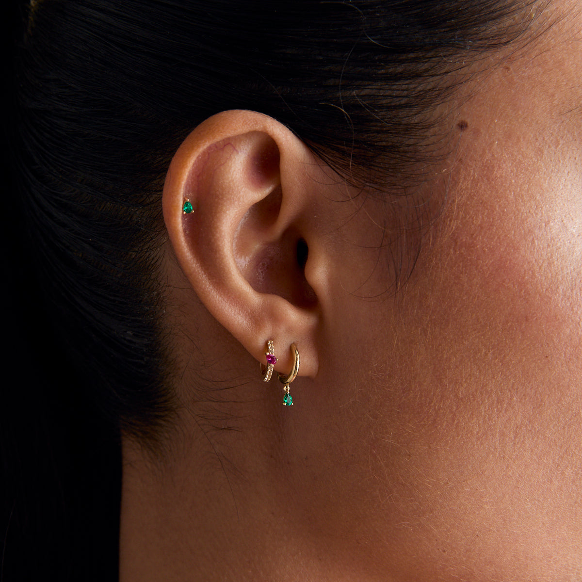 Flat Back Labret Studs - Emerald Pear Piercing Stud in Solid Gold - Piercing Stud - Astrid &amp; Miyu