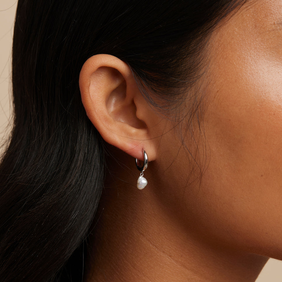 Earrings - Pearl Charm Huggies in Silver - Huggies - Astrid &amp; Miyu