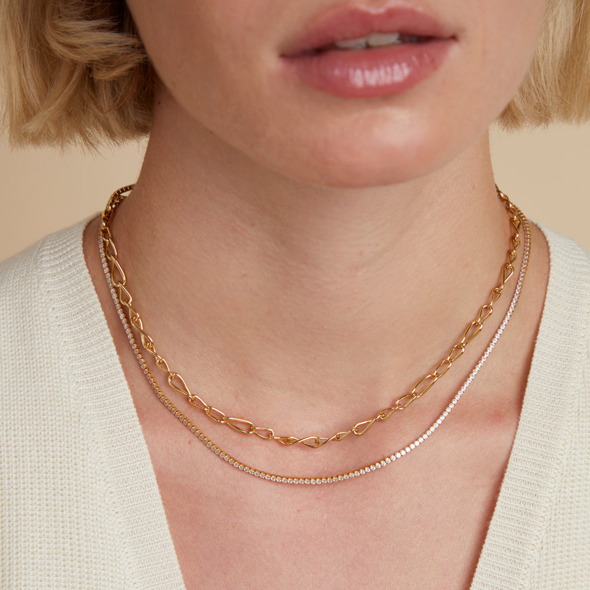 18k Gold Plated Jewellery - Infinite Slim Chain Necklace in Gold - Chain Necklace - Astrid &amp; Miyu