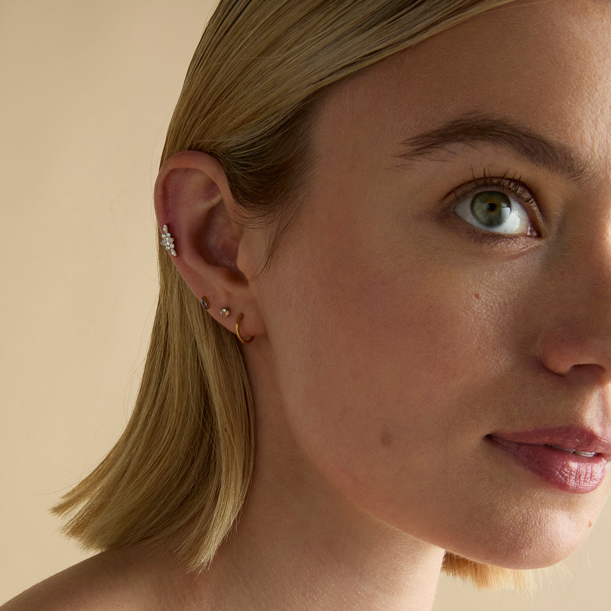 Conch Piercing Jewellery - Moonstone Titanium Piercing Stud in Gold - Piercing Stud - Astrid &amp; Miyu