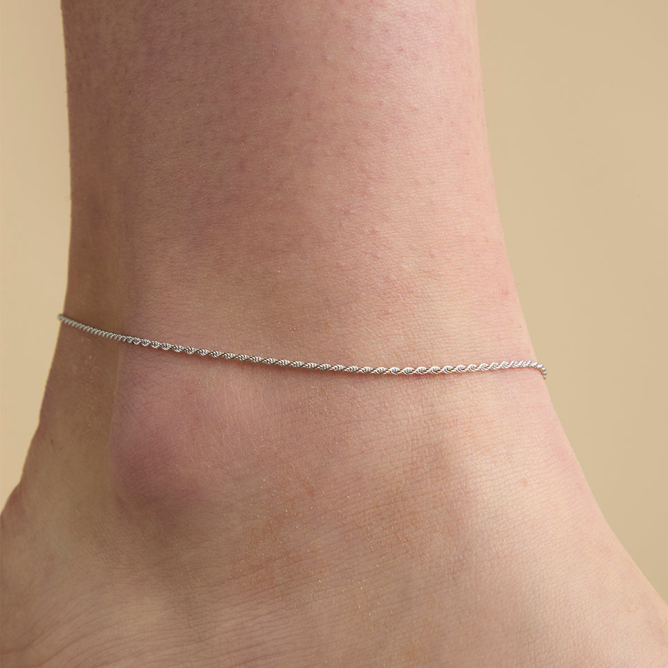 Anklets - Essential Rope Chain Anklet in Silver - Anklet - Astrid &amp; Miyu
