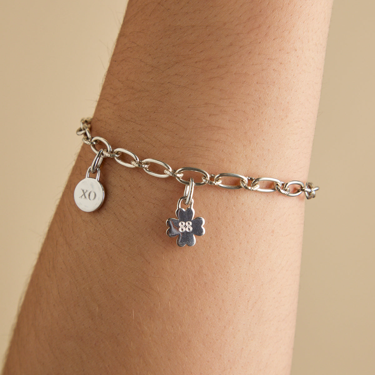 Bracelets - Bold Link Chain Bracelet in Silver - Bracelet - Astrid &amp; Miyu