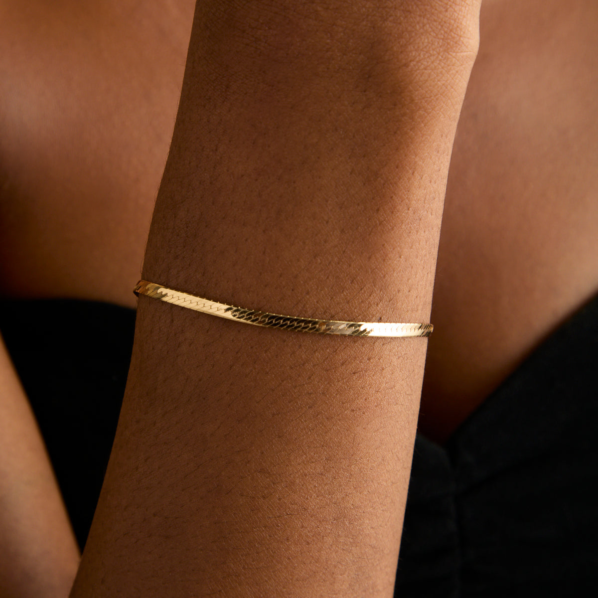 18k Gold Plated Jewellery - Essential Snake Chain Bracelet in Gold - Chain Bracelet - Astrid &amp; Miyu