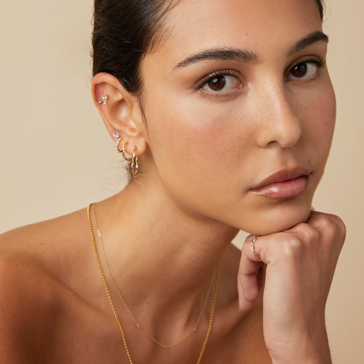 Earrings - Twist Large Hoops in Solid Gold - Hoop Earrings - Astrid &amp; Miyu