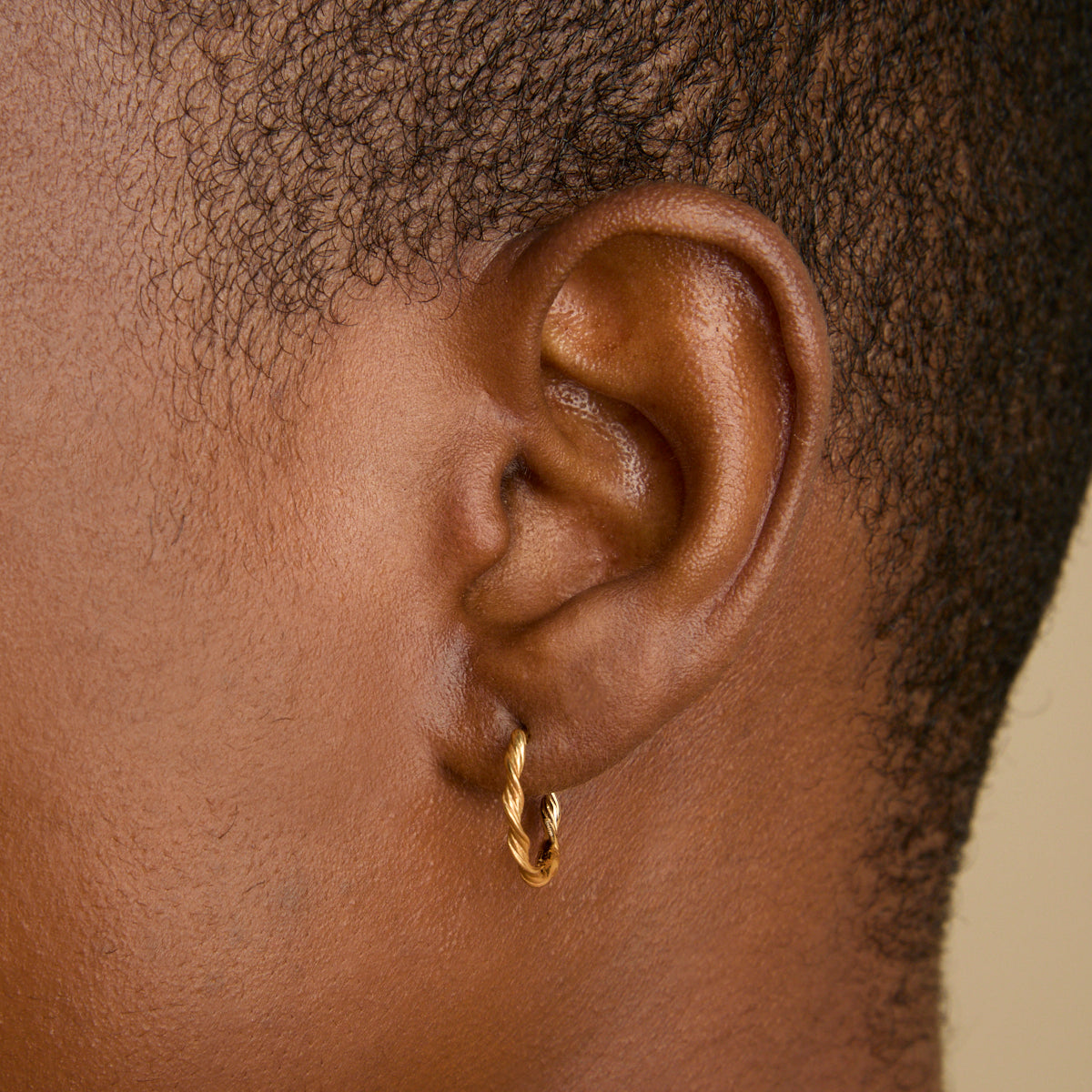 18k Gold Plated Jewellery - Twist Small Hoops in Gold - Hoops - Astrid &amp; Miyu