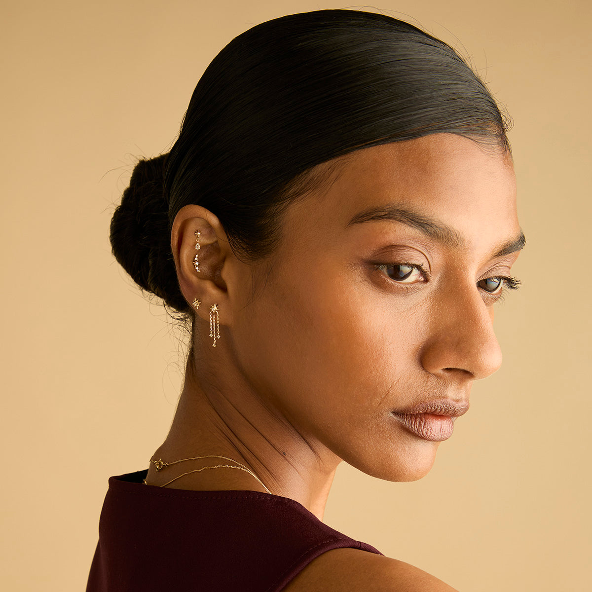 Earrings - Shooting Star Chain Drop Studs in Solid Gold - Stud Earrings - Astrid &amp; Miyu