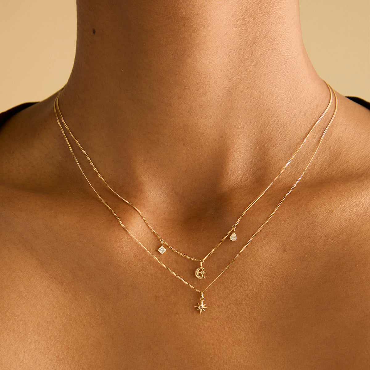 April White Topaz - White Topaz Star Pendant Necklace in Solid Gold - Pendant Necklaces - Astrid &amp; Miyu