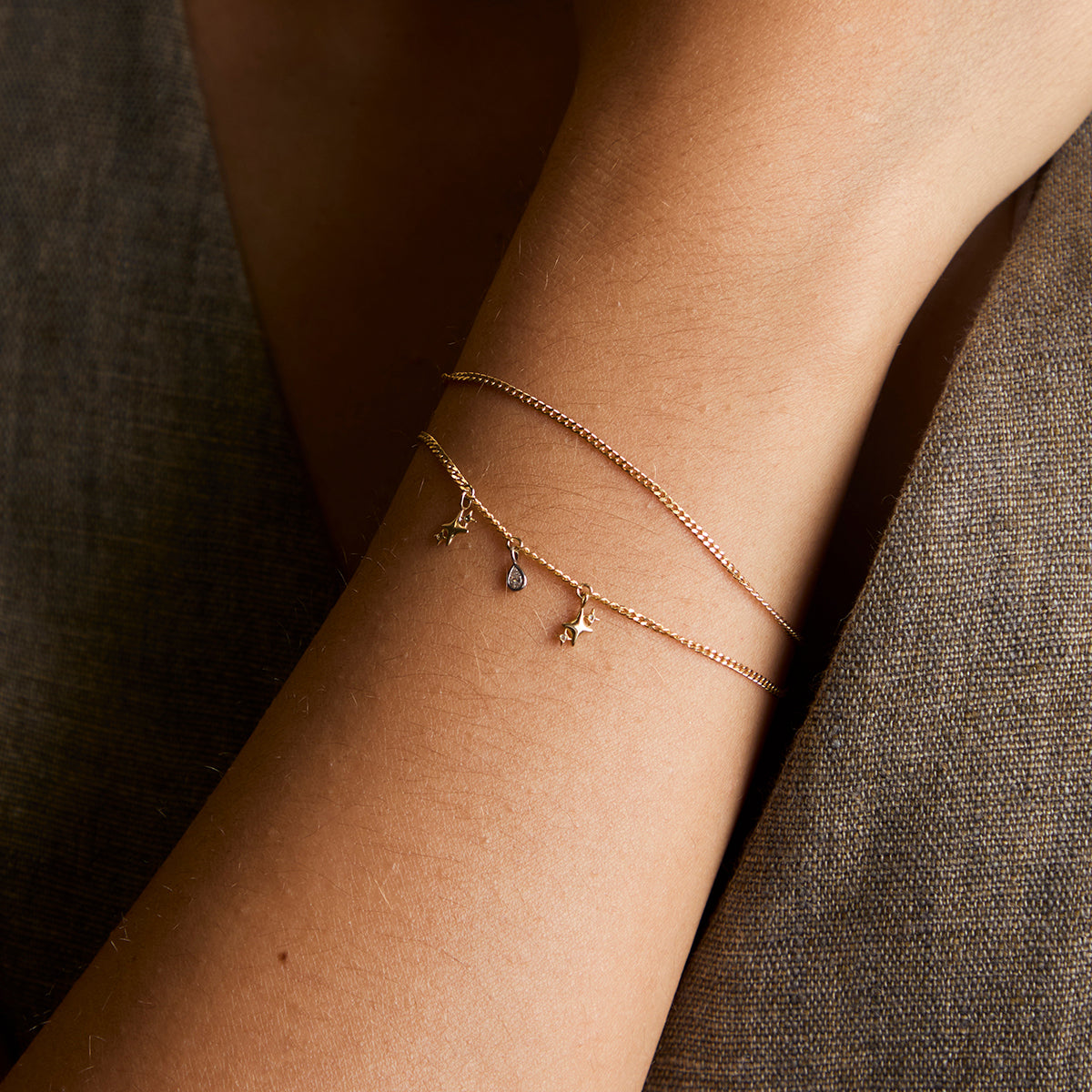 Bold Miyu Chain Bracelet in Solid Gold-Astrid &amp; Miyu
