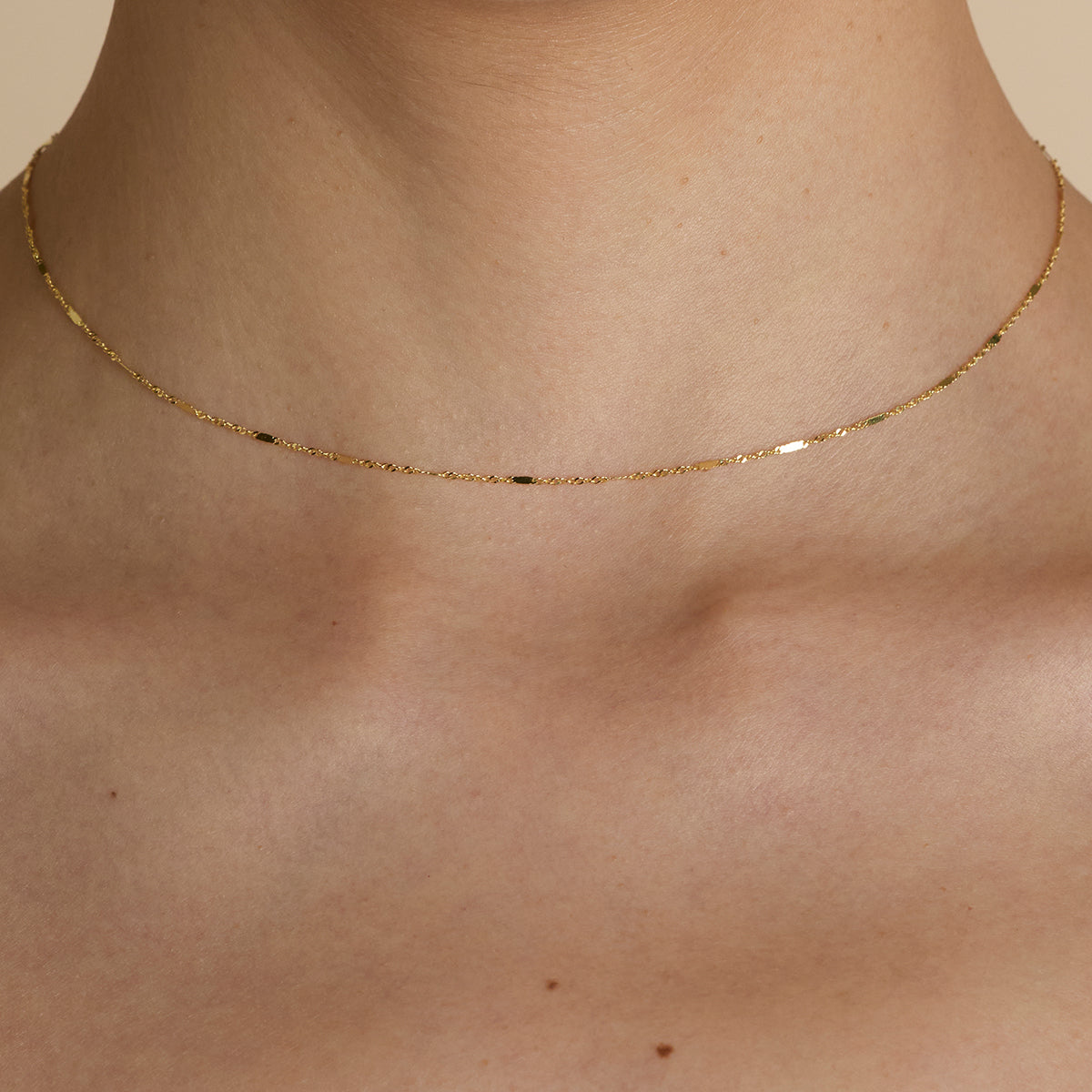 Astrid Story Chain Necklace in Solid Gold-Astrid &amp; Miyu