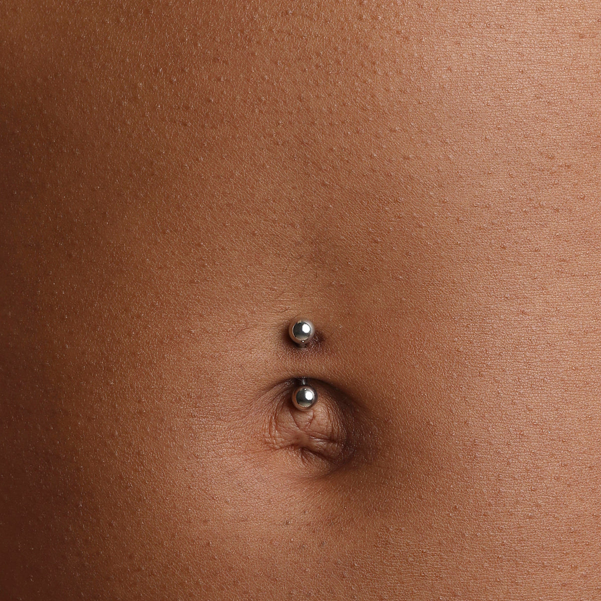Essential Ball Titanium Belly Bar in Silver-Astrid &amp; Miyu