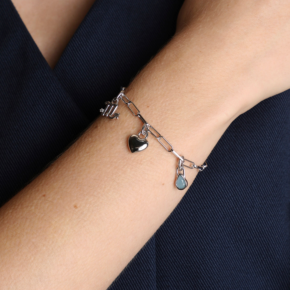 Bold Piccadilly Chain Bracelet in Silver-Astrid &amp; Miyu