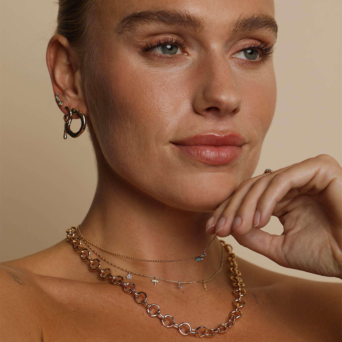 Flower Charm 9k White Gold-Astrid &amp; Miyu