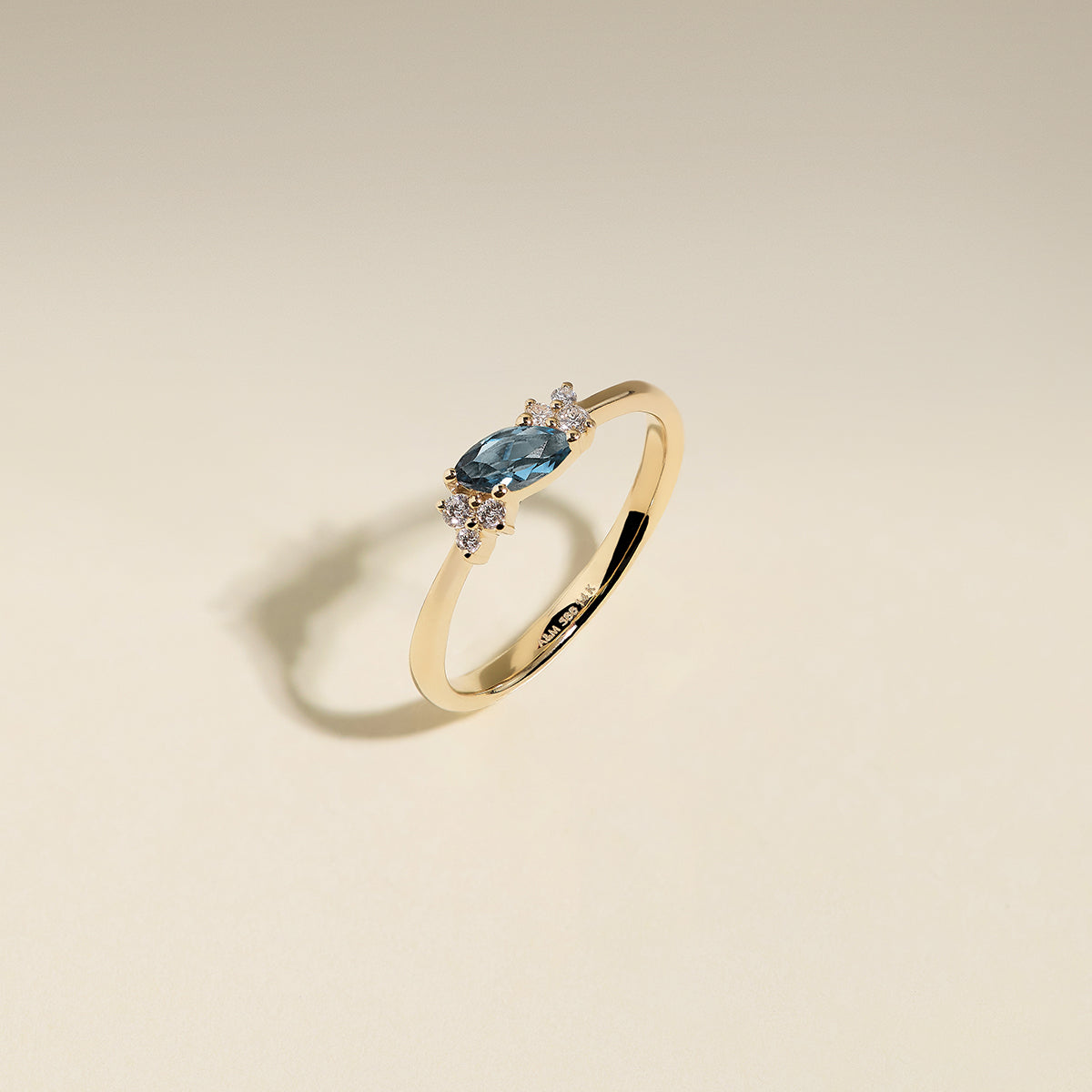 Alexandrite June Birthstone Milestone Ring in Solid Gold-Astrid &amp; Miyu