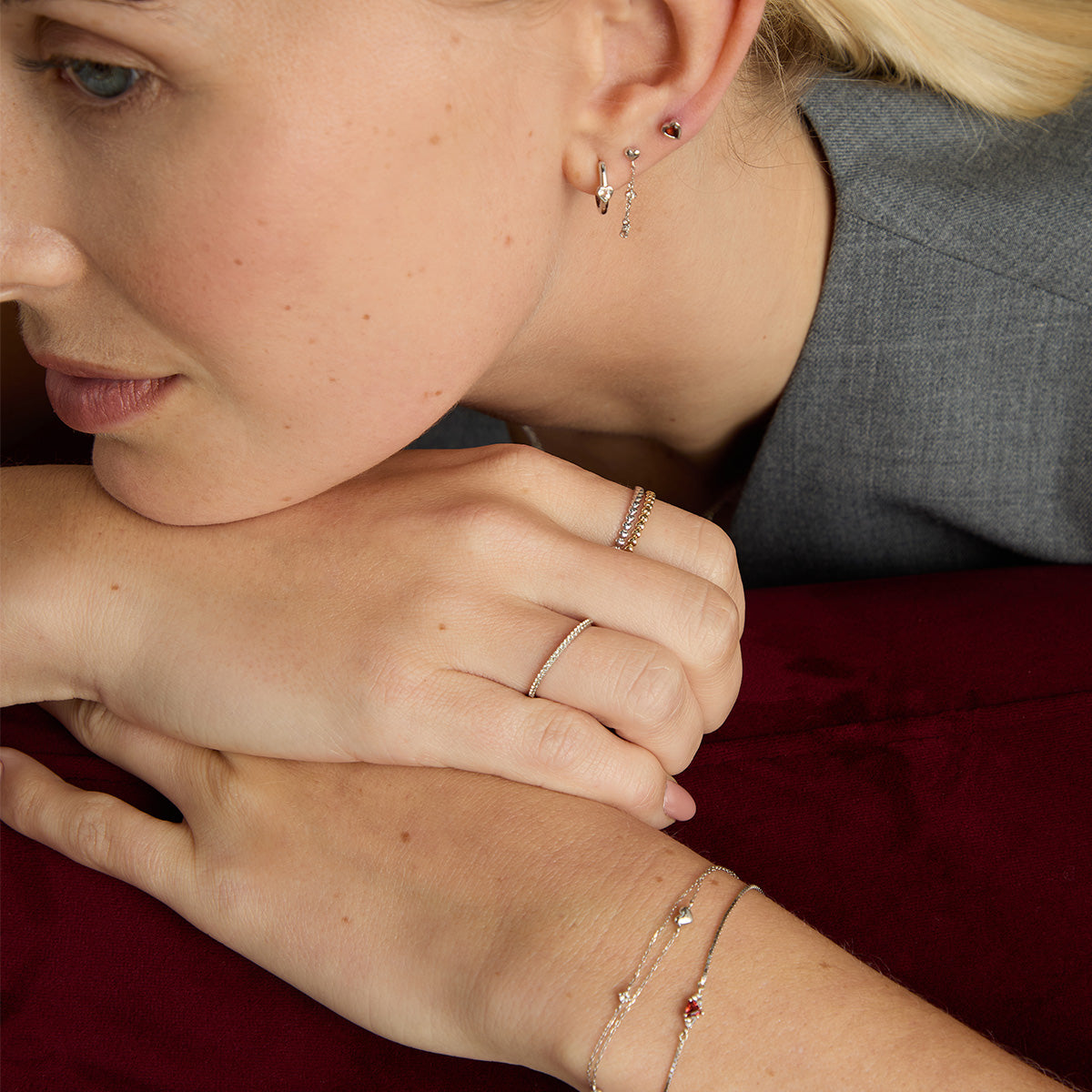 Piercing Jewellery - Heart Topaz Piercing Hoop in Solid White Gold - Piercing Hoops - Astrid &amp; Miyu