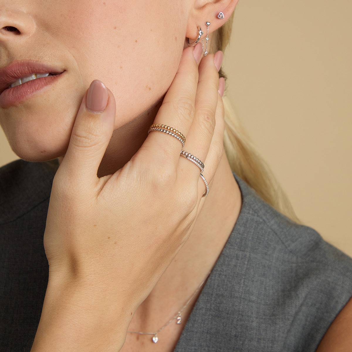 Heart Jewellery - Heart Band Ring in Solid White Gold - Band Rings - Astrid &amp; Miyu