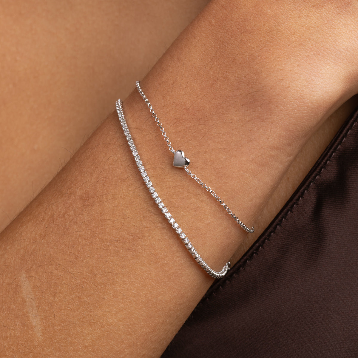 Bracelets - Love Heart Charm Bracelet in Silver - Charm Bracelets - Astrid &amp; Miyu