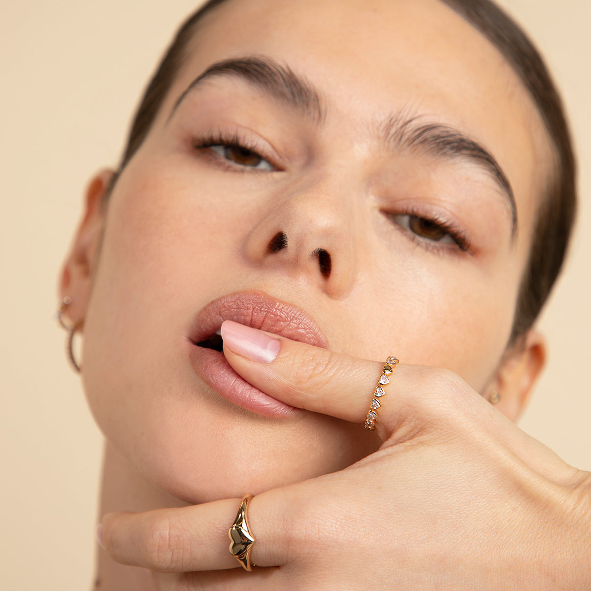 18k Gold Plated Jewellery - Heart Bezel Band Ring in Gold - Band Rings - Astrid &amp; Miyu