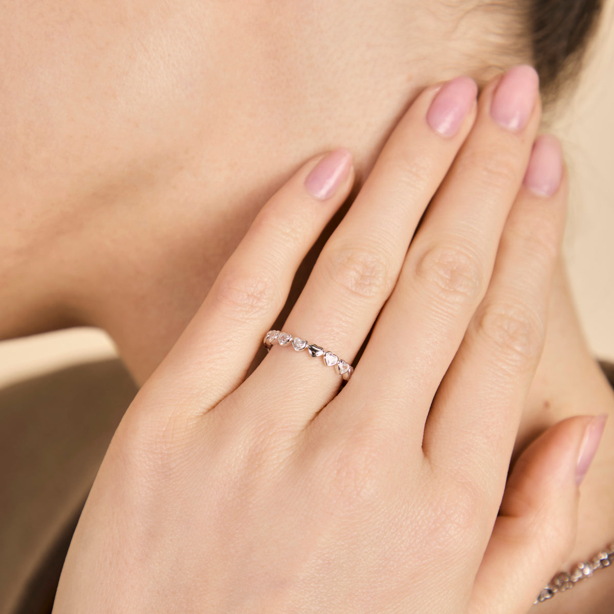 Destiny Collection - Heart Bezel Band Ring in Silver - Band Rings - Astrid &amp; Miyu