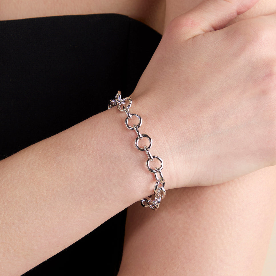 Molten Link Bracelet in Silver-Astrid &amp; Miyu