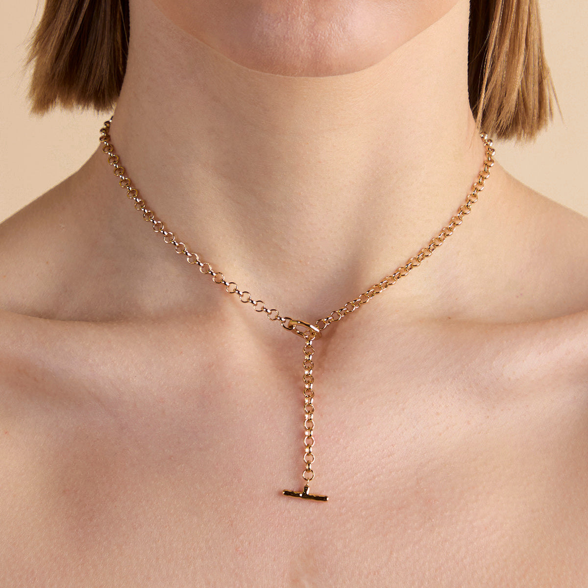 T-Bar Chain Necklace In Gold-Astrid &amp; Miyu