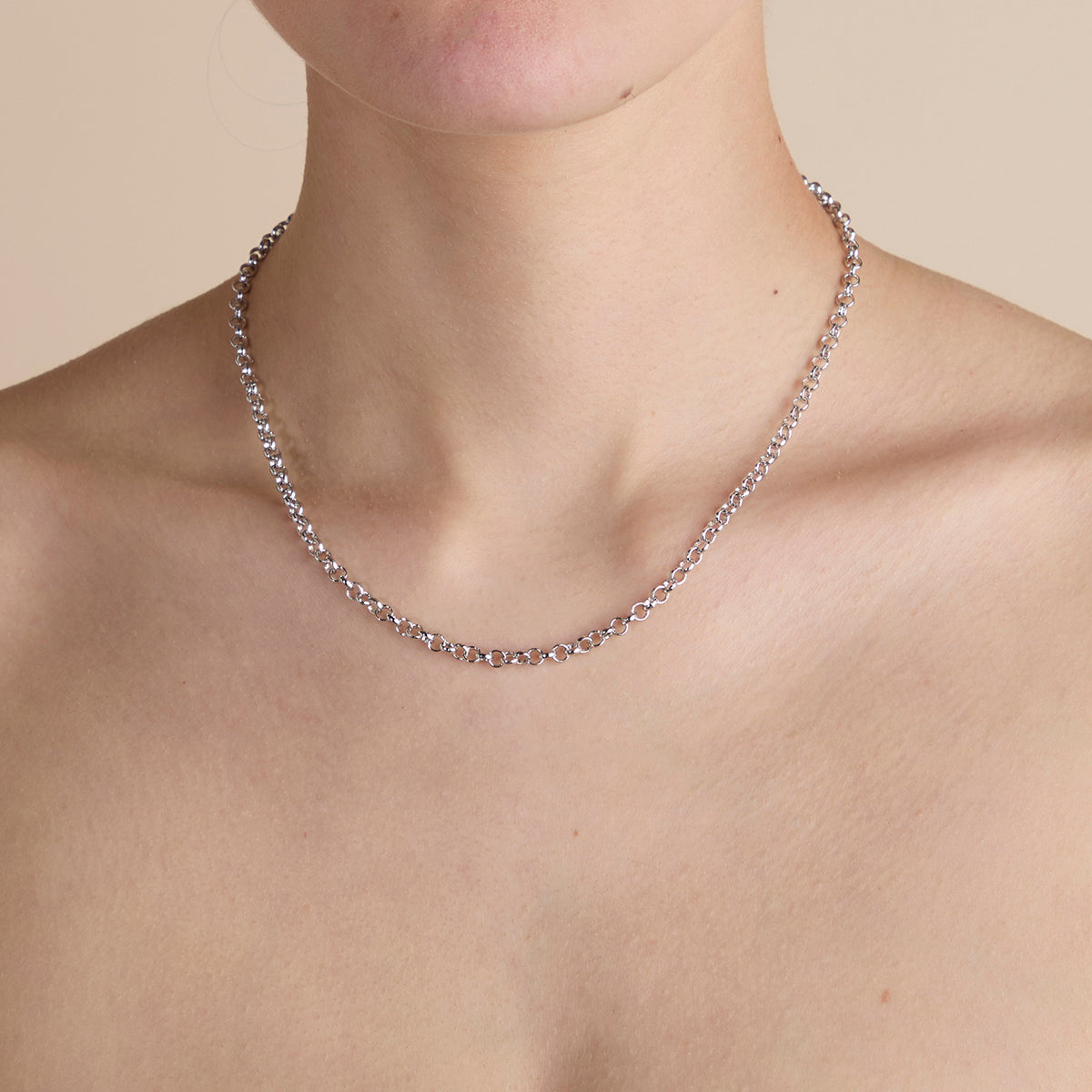 T-Bar Chain Necklace in Silver-Astrid &amp; Miyu